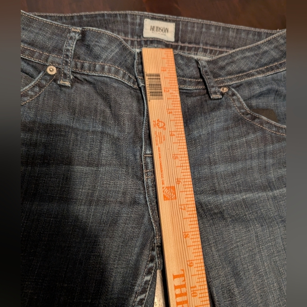 Hudson Signature Petite Boot Cut Jeans, Dark Wash, Women's 30. - Picture 5 of 8